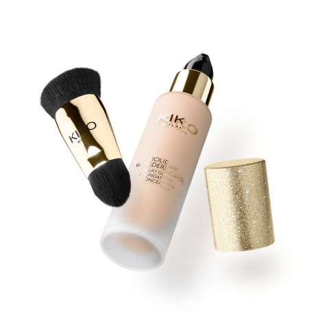 Holiday Wonderlights Silky Glow Foundation & Concealer